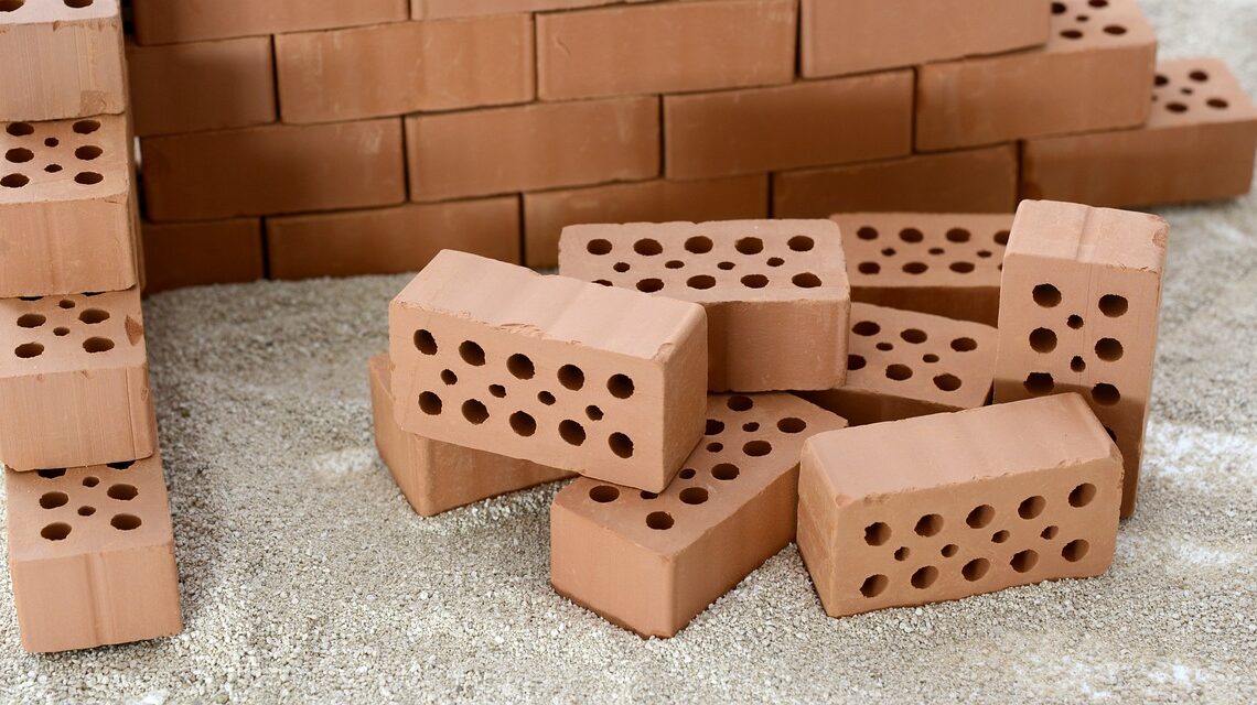 Verschiedene Aspekte der Sanierung von Wohnungen und Häusern